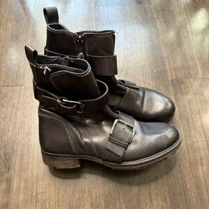 Vintage Foundry Co Biker Bobbi Ankle Boots